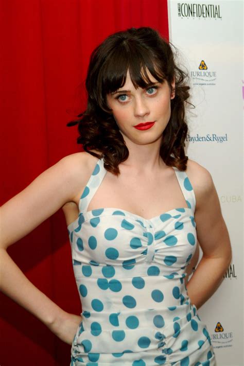 zooey deschanel nude scenes|Zooey Deschanel Nude & Sexy Collection (46 Photos + Videos)